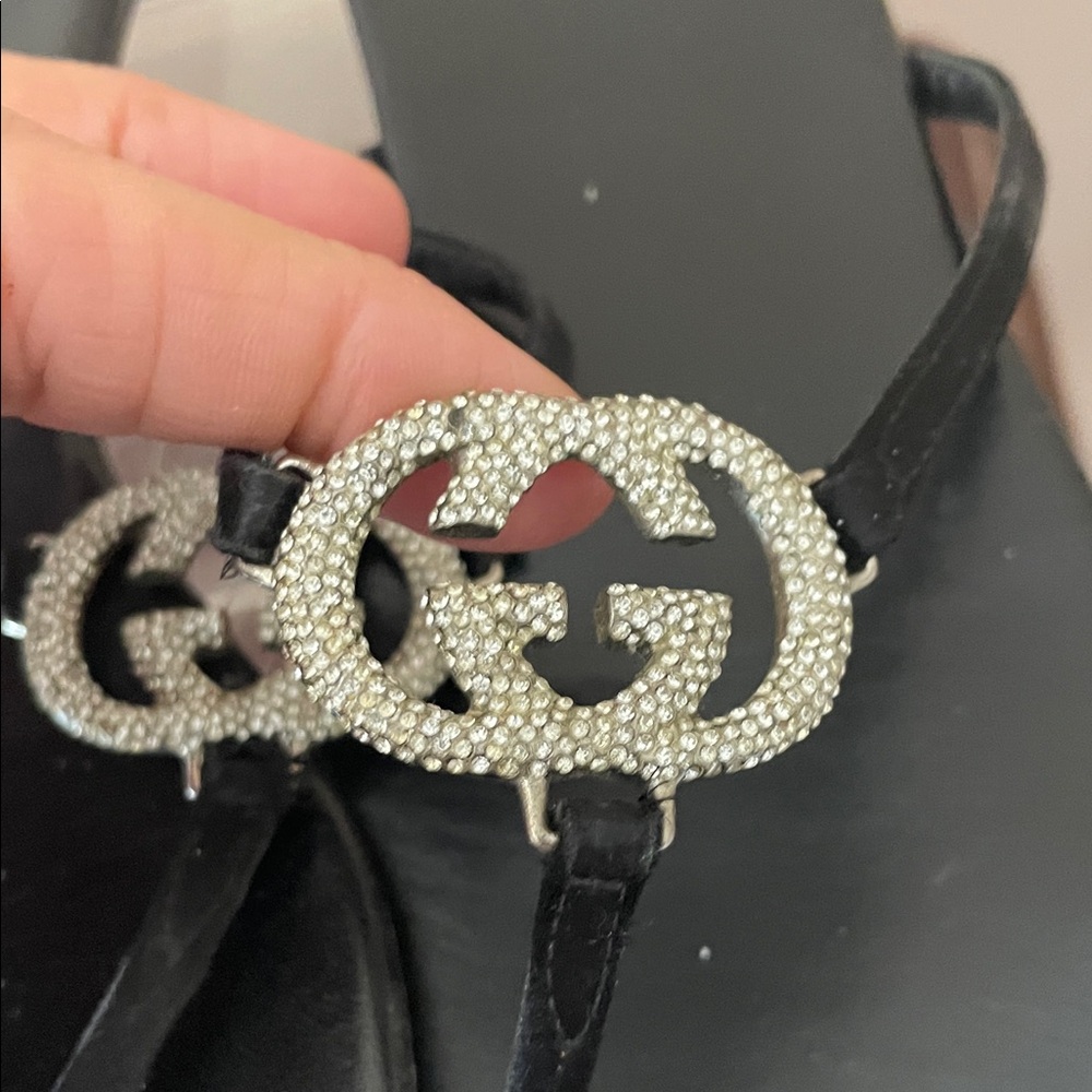 Gucci Black Sandals with Silver Logo - Picture 5 of 6